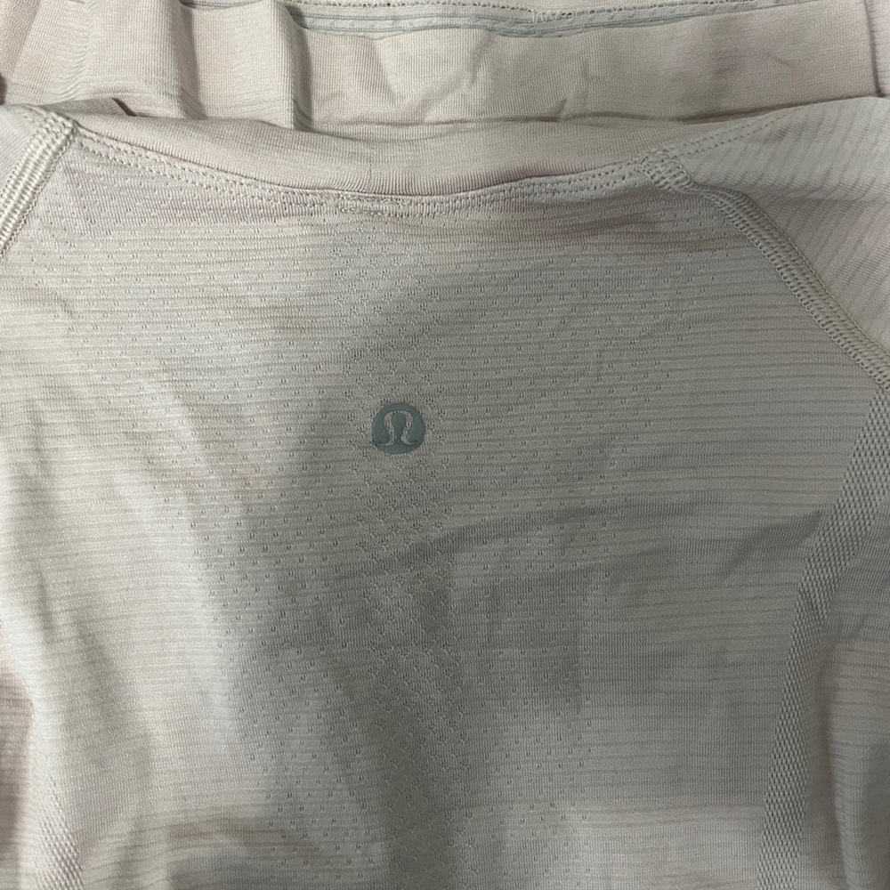 Lululemon long sleeve swiftly tech light pink size 8